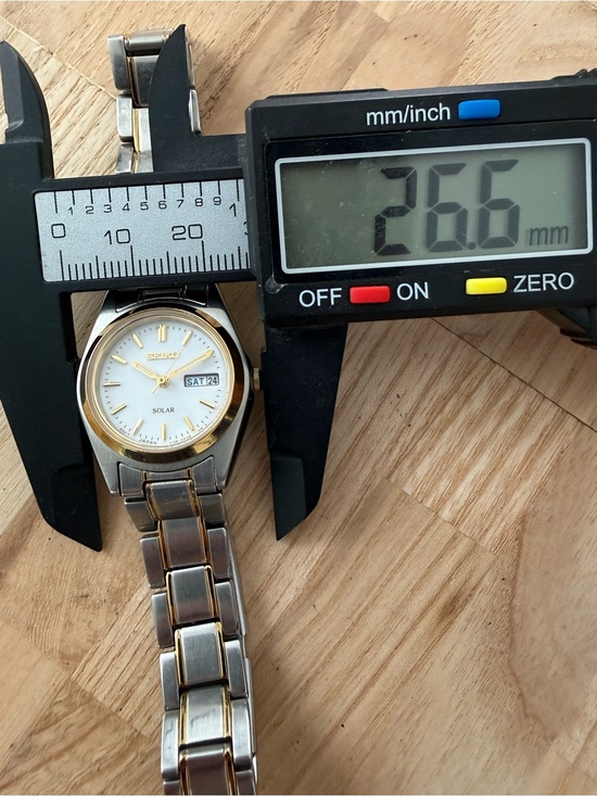 Seiko Solar Ladies Watch White Dial Two-Tone Bracelet Case Day Date Window main image 4